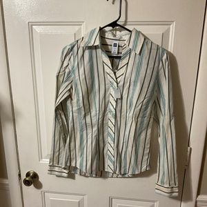 3/$12 Sale NWT Gap Small Button Down Shirt